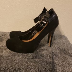black strappy heels